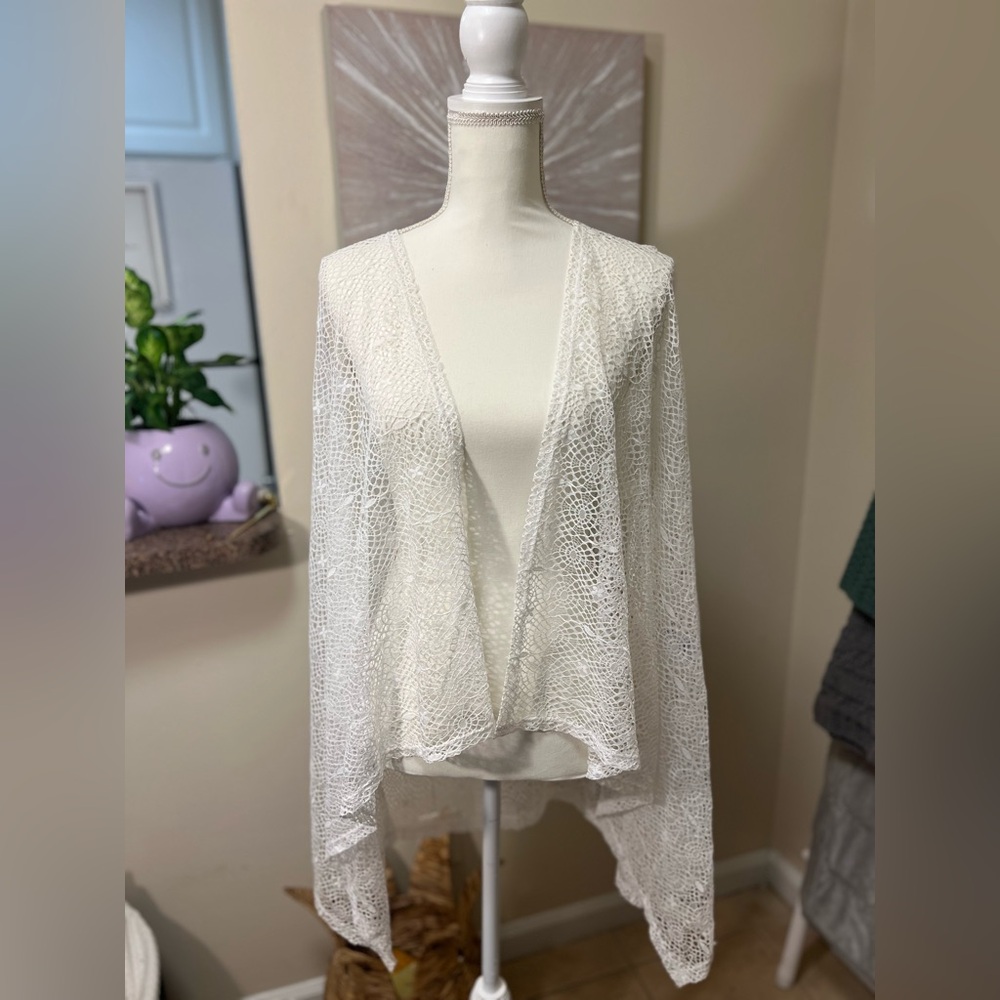 NYGÅRD Sleeveless White Swimsuit Coverup